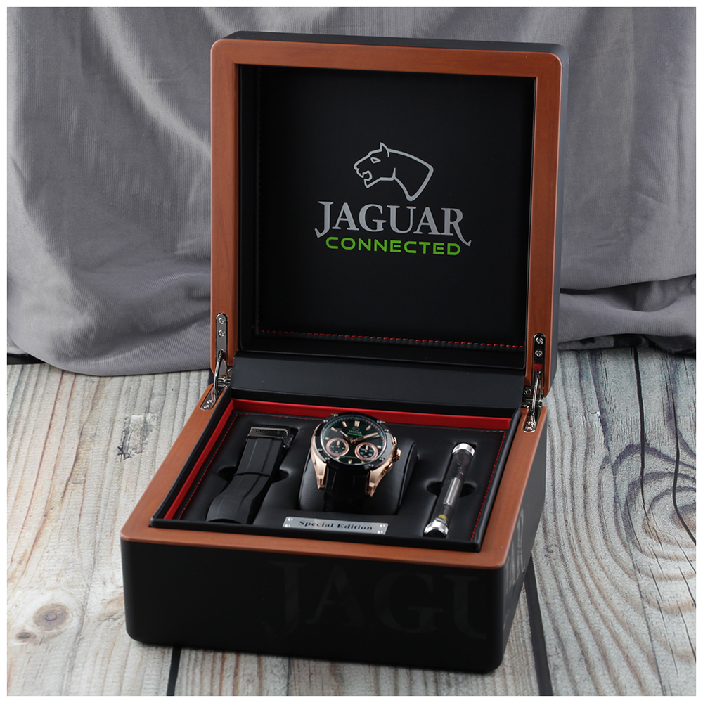 Jaguar Connected J959/1 8430622785962 Watch EAN: • • Hybrid Connected