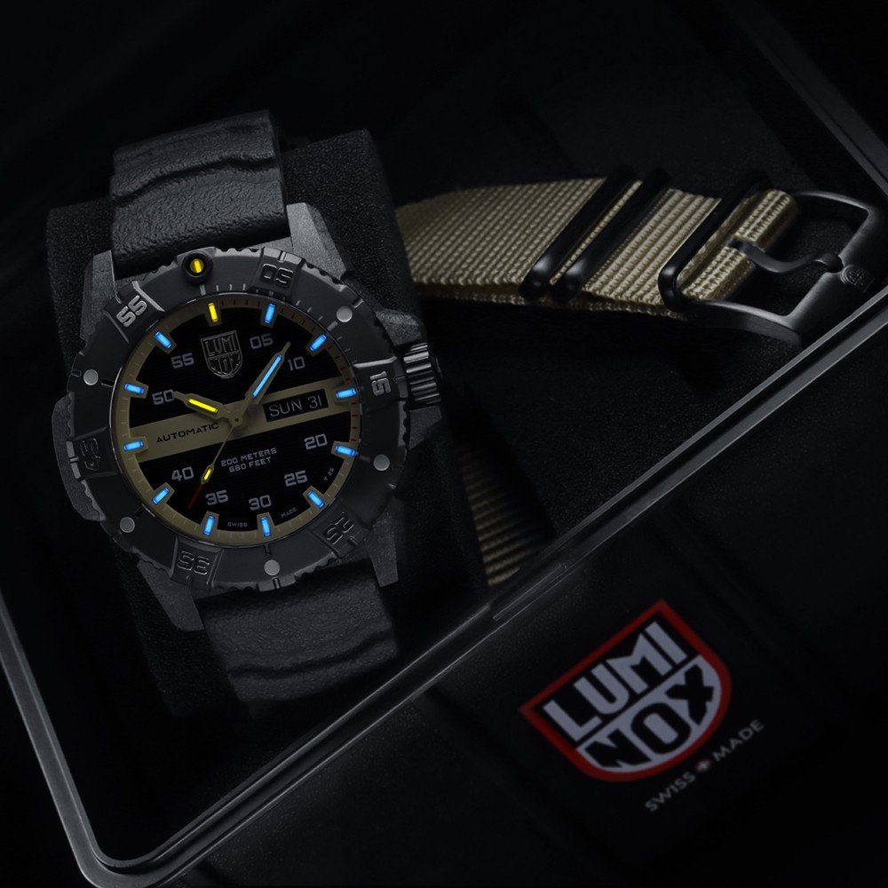 Luminox Sea XS.3875.INHO.SET Master Carbon Automatic Watch • EAN ...